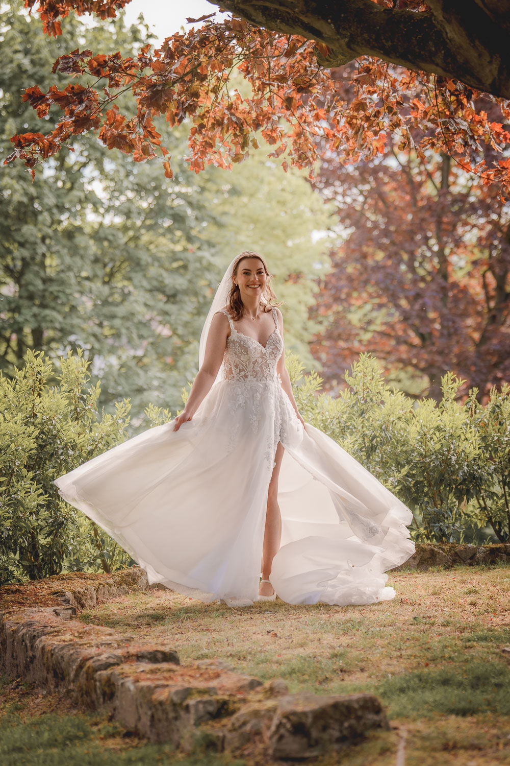 Bride swinging dress